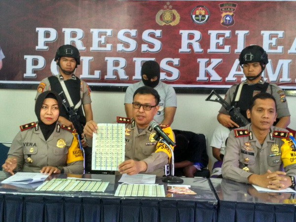 Polsek Siak Hulu Tangkap Penjual dan Pengedar Materai Palsu